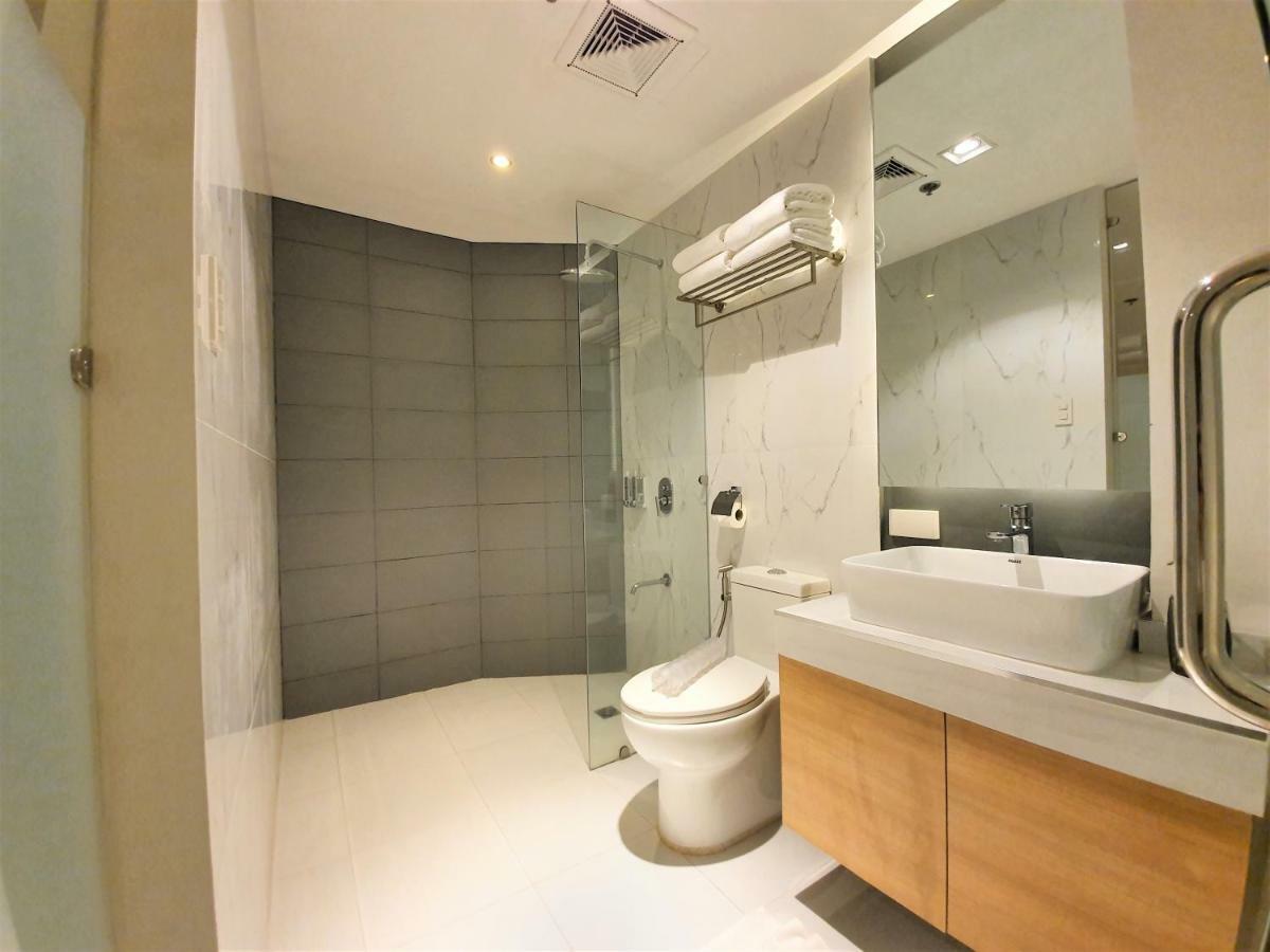 The Upperroom @ Real Suites Bacolod Exterior photo